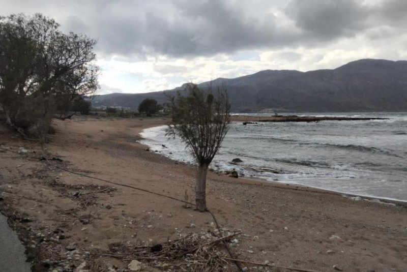 Kissamos Kreta, Kissamos: Grundstück am Meer in Kasteli zu verkaufen. Außergewöhnliche Investitionsmöglichkeit Grundstück kaufen